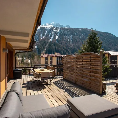 Les Melees - Alpes Agency - Argentiere
